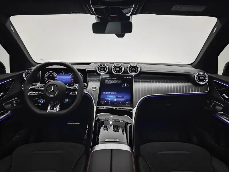 2024 Mercedes-Benz GLC AMG с пробегом 6 400 км