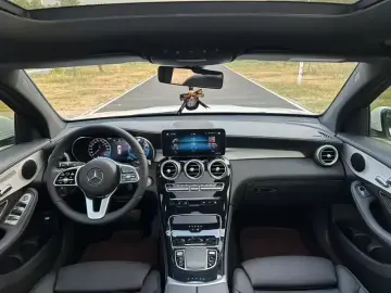 2020 Mercedes-Benz GLC с пробегом 23 000 км
