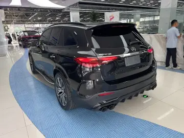 2025 Mercedes-Benz GLC AMG с пробегом 11 000 км
