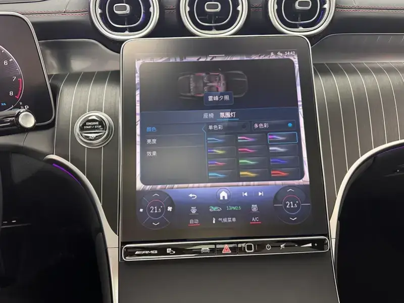 2025 Mercedes-Benz GLC AMG с пробегом 11 000 км