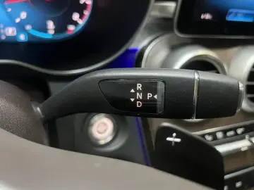 2020 Mercedes-Benz GLC с пробегом 63 000 км