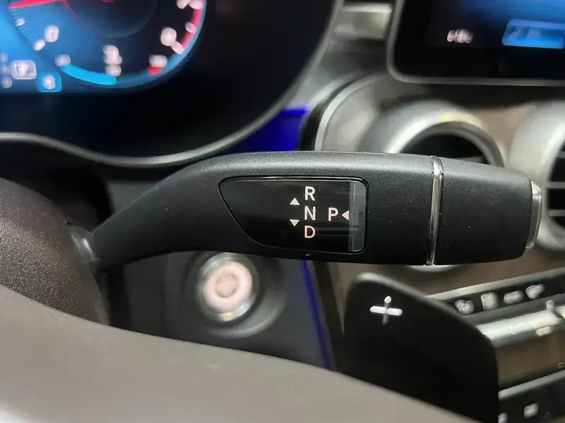 2020 Mercedes-Benz GLC с пробегом 63 000 км