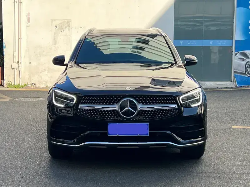 2022 Mercedes-Benz GLC с пробегом 30 000 км
