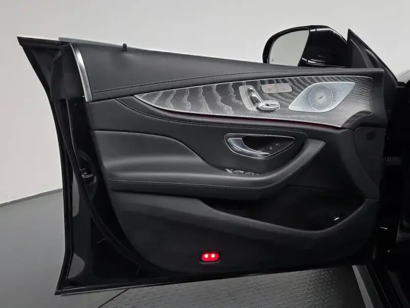 2022 Mercedes-Benz CLS с пробегом 24 821 км