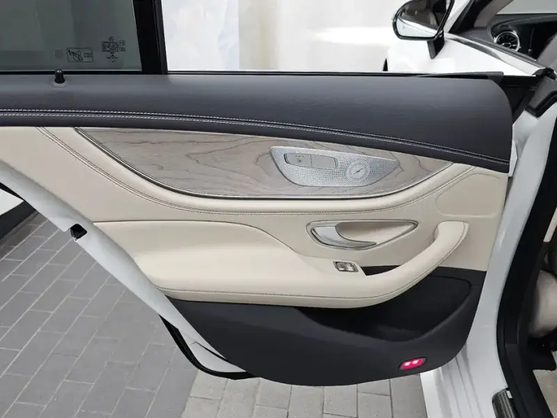 2022 Mercedes-Benz CLS с пробегом 50 667 км