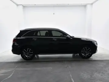 2022 Mercedes-Benz GLC с пробегом 82 100 км