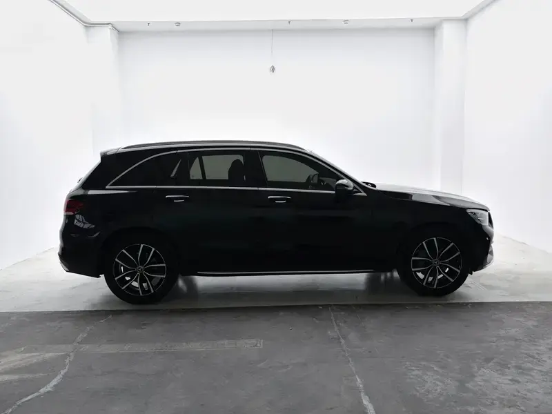 2022 Mercedes-Benz GLC с пробегом 82 100 км