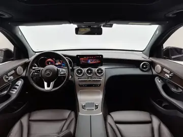 2022 Mercedes-Benz GLC с пробегом 82 100 км