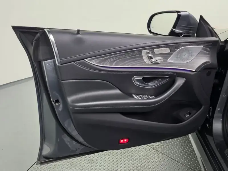 2022 Mercedes-Benz CLS с пробегом 100 011 км