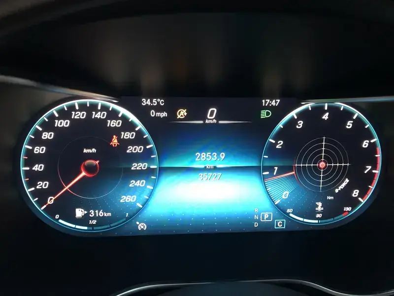 2022 Mercedes-Benz GLC с пробегом 35 700 км