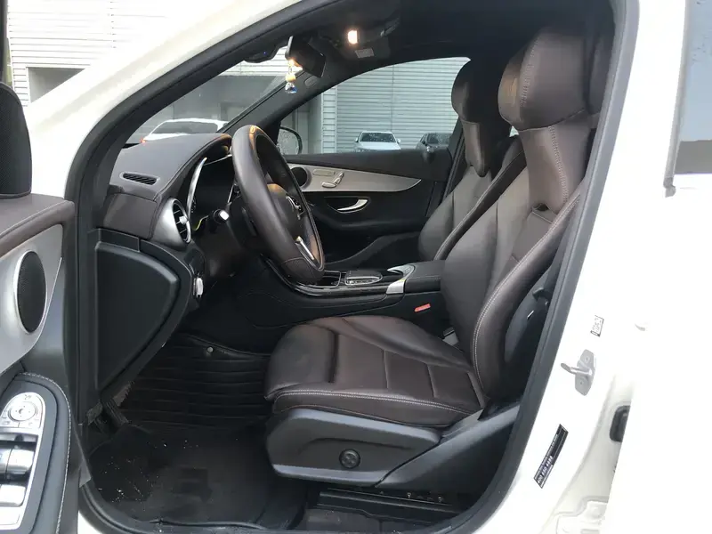 2022 Mercedes-Benz GLC с пробегом 35 700 км