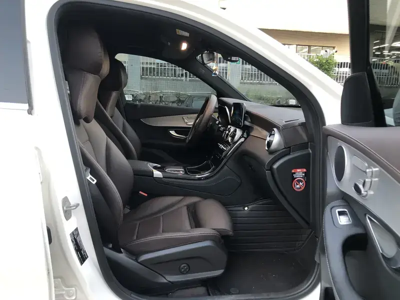2022 Mercedes-Benz GLC с пробегом 35 700 км