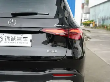 2025 Mercedes-Benz GLC с пробегом 8 000 км