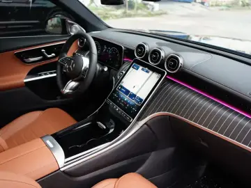2025 Mercedes-Benz GLC с пробегом 8 000 км