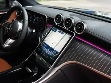 2025 Mercedes-Benz GLC с пробегом 8 000 км