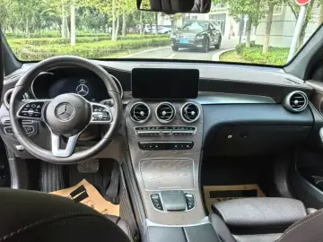 2020 Mercedes-Benz GLC с пробегом 112 000 км
