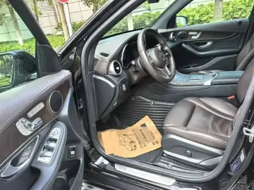 2020 Mercedes-Benz GLC с пробегом 112 000 км