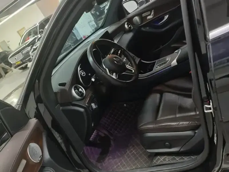 2021 Mercedes-Benz GLC с пробегом 66 000 км