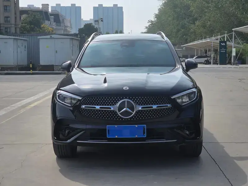 2025 Mercedes-Benz GLC с пробегом 44 000 км