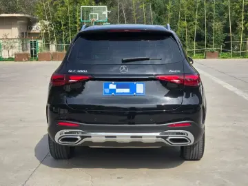2025 Mercedes-Benz GLC с пробегом 44 000 км