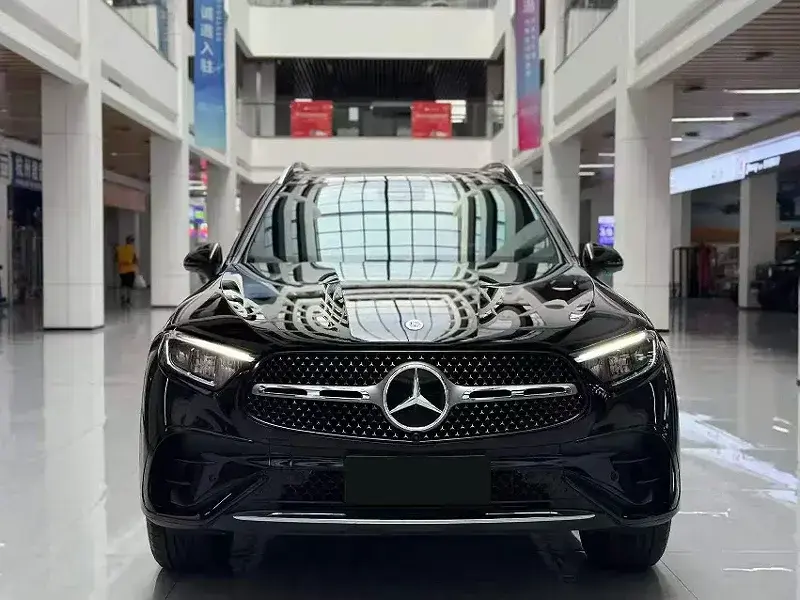 2024 Mercedes-Benz GLC с пробегом 18 000 км