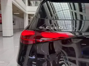 2024 Mercedes-Benz GLC с пробегом 18 000 км