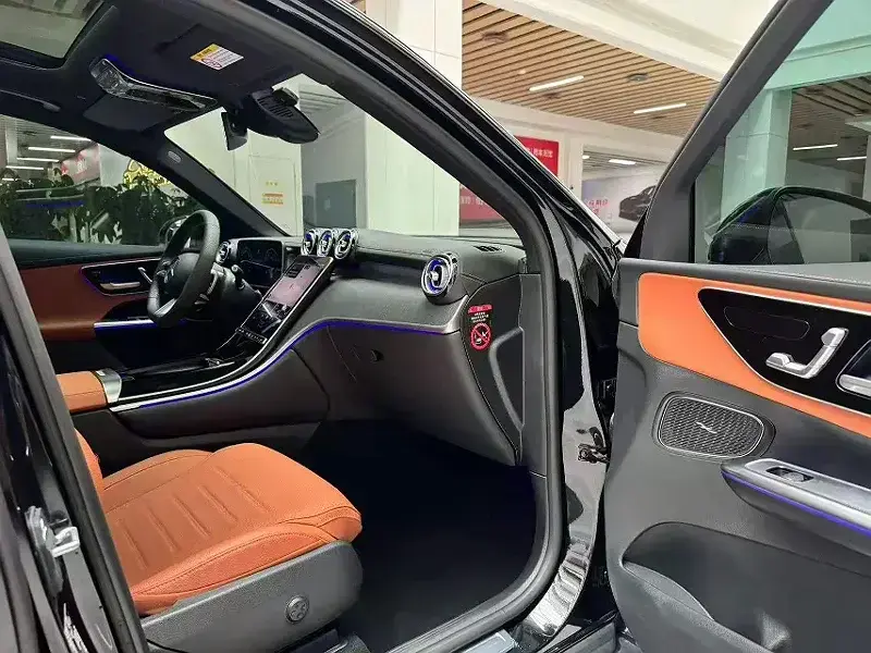 2024 Mercedes-Benz GLC с пробегом 18 000 км