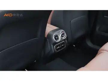 2024 Mercedes-Benz GLC с пробегом 31 000 км