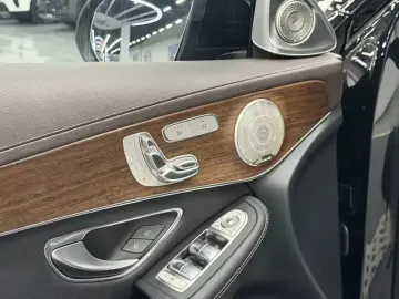 2020 Mercedes-Benz GLC с пробегом 132 000 км