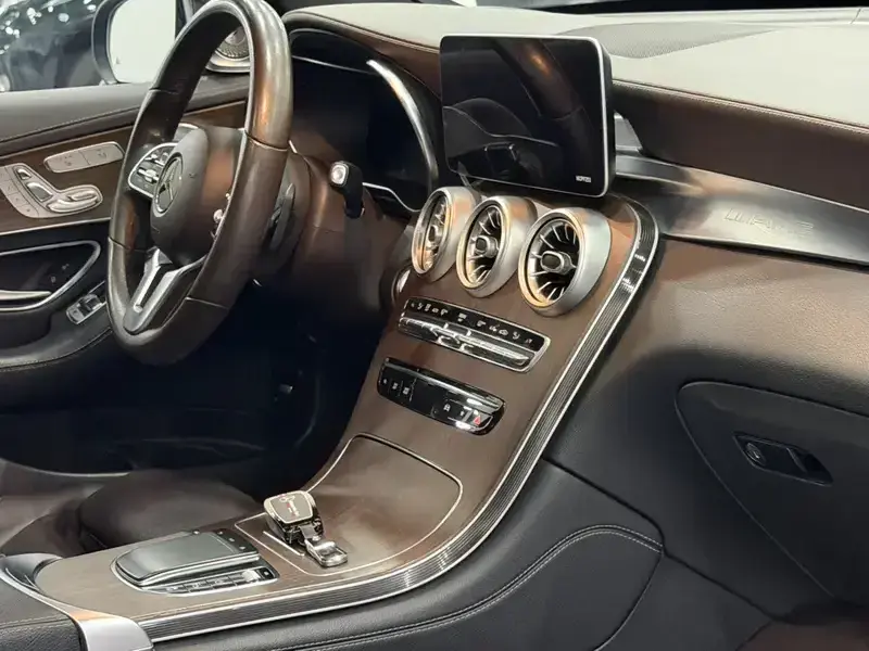 2020 Mercedes-Benz GLC с пробегом 132 000 км