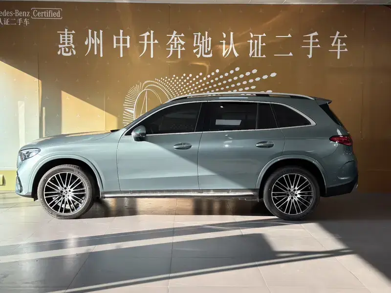 2025 Mercedes-Benz GLC с пробегом 11 000 км