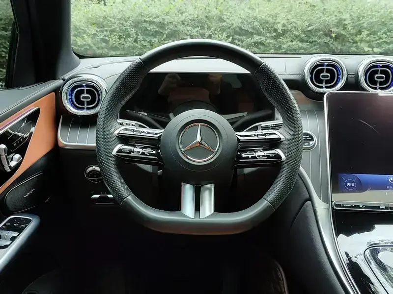 2024 Mercedes-Benz GLC с пробегом 35 900 км