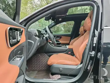 2024 Mercedes-Benz GLC с пробегом 35 900 км