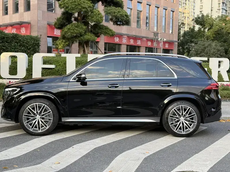 2025 Mercedes-Benz GLE AMG с пробегом 32 000 км