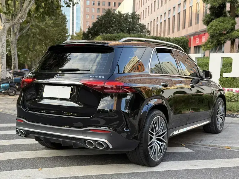 2025 Mercedes-Benz GLE AMG с пробегом 32 000 км