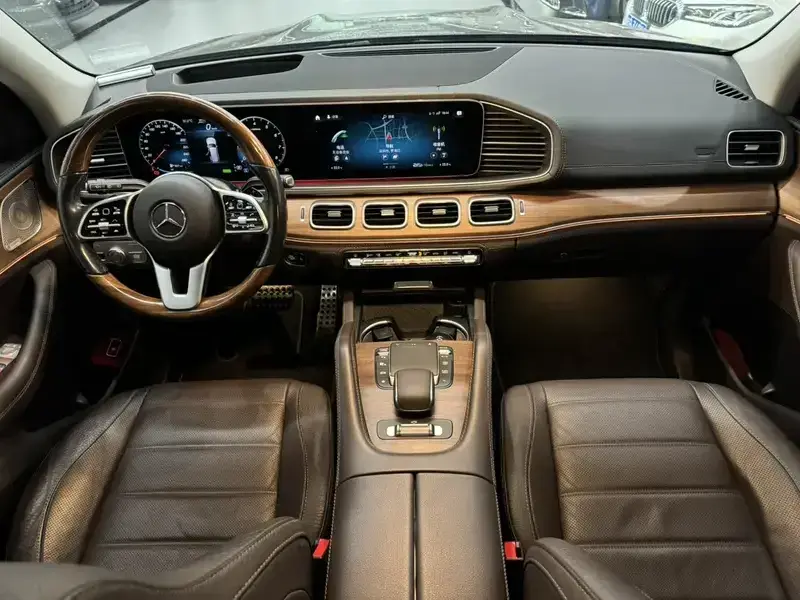 2021 Mercedes-Benz GLS с пробегом 64 000 км