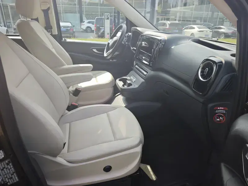 2024 Mercedes-Benz Vito с пробегом 14 000 км
