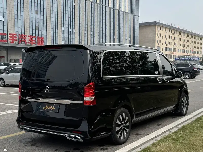 2023 Mercedes-Benz Vito с пробегом 35 000 км