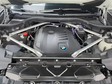 2025 BMW X7 с пробегом 19 436 км