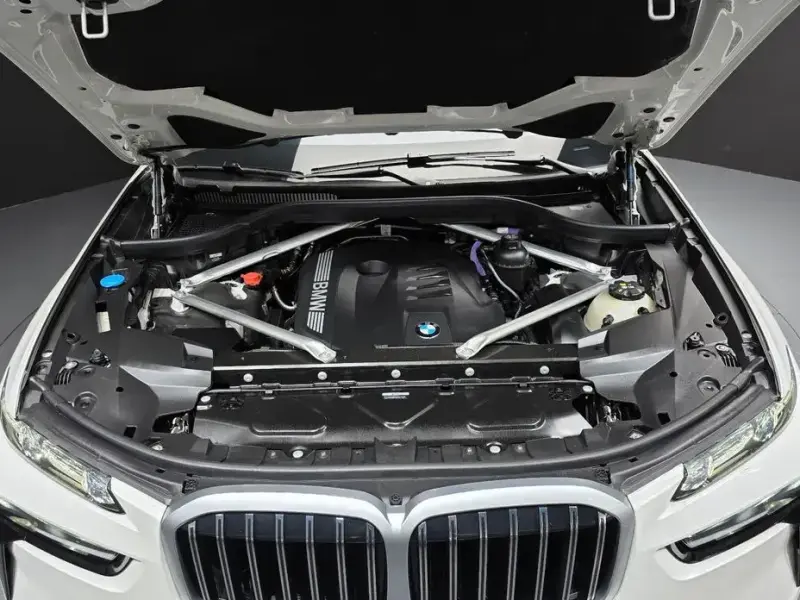 2025 BMW X7 с пробегом 23 339 км