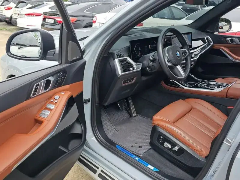 2024 BMW X7 с пробегом 27 711 км