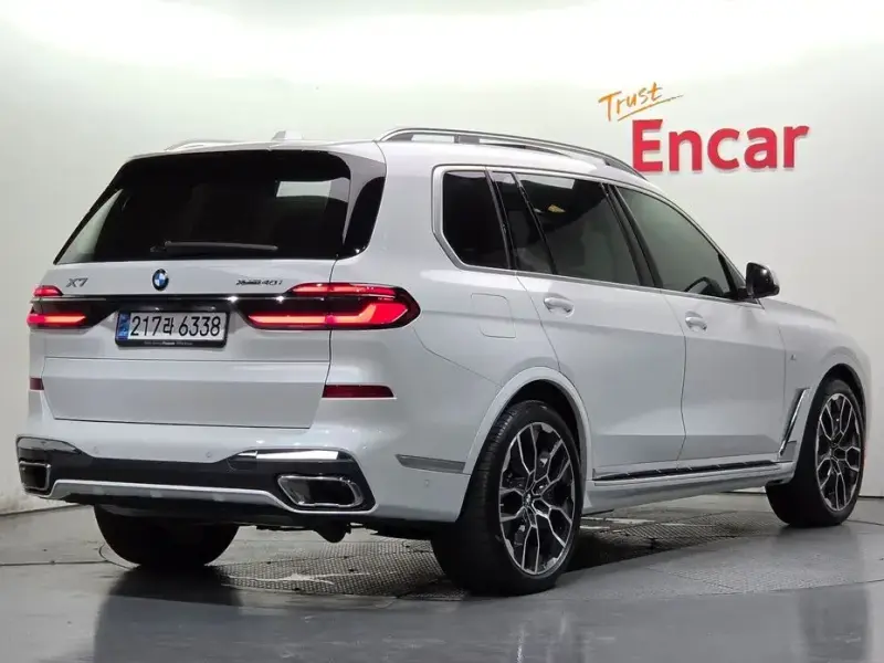2024 BMW X7 с пробегом 15 323 км