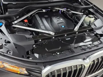 2025 BMW X7 с пробегом 5 555 км