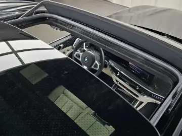 2025 BMW X7 с пробегом 5 555 км