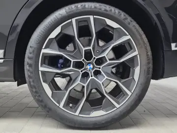 2025 BMW X7 с пробегом 5 555 км
