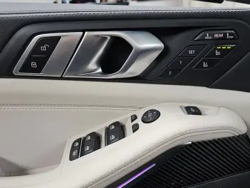 2025 BMW X7 с пробегом 5 555 км