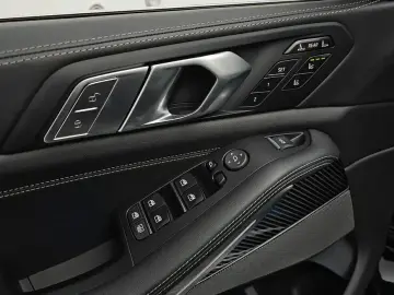 2026 BMW X7 с пробегом 165 км