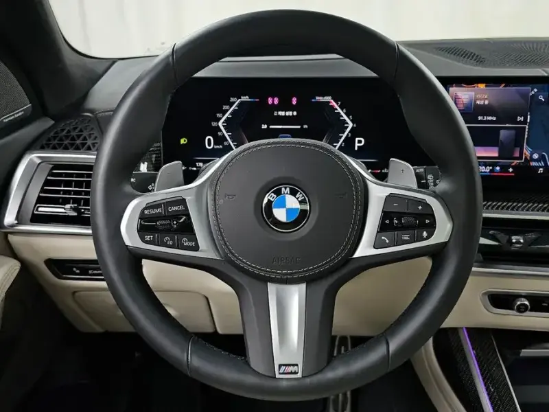 2025 BMW X7 с пробегом 5 555 км