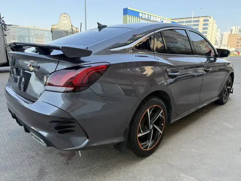 2021 MG 5 с пробегом 117 000 км