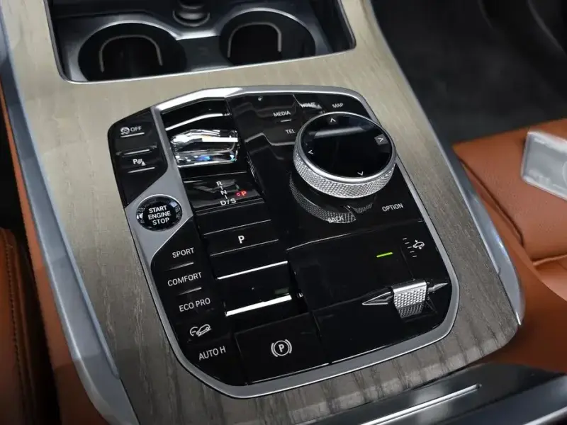 2024 BMW X7 с пробегом 16 921 км